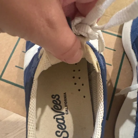 SeaVee Acorn shoes - like new! - Picture 7 of 7